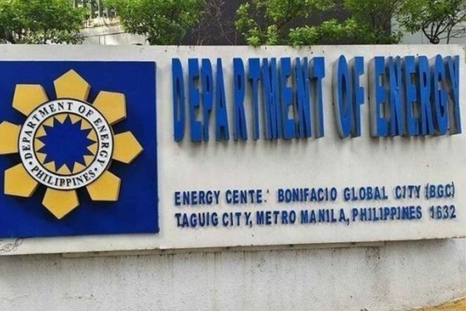 DOE MOVES TO COLLECT P24B FROM SOLAR PHILIPPINES OVER FAILED RENEWABLE ...